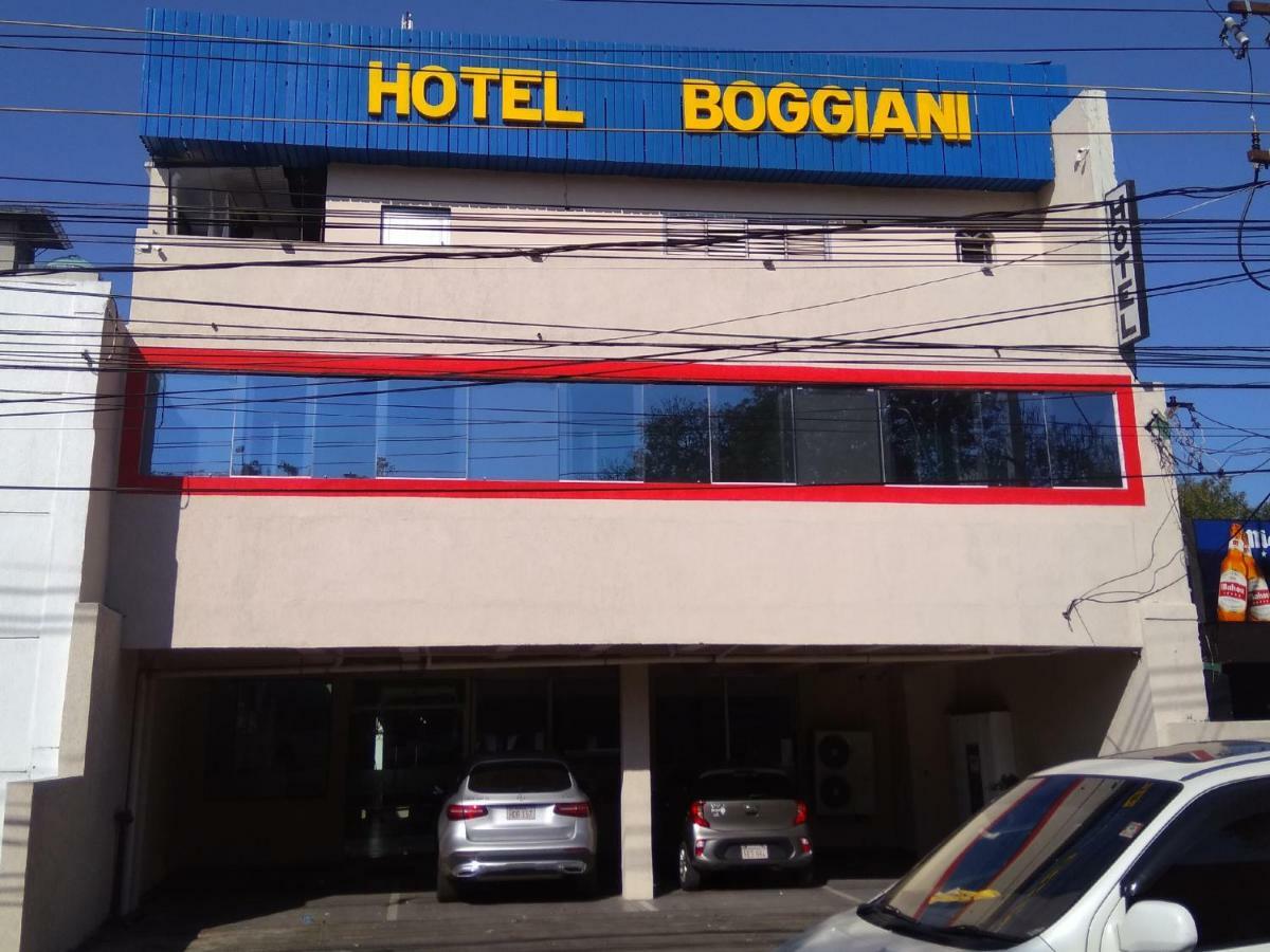 Hotel Boggiani Асунсьон Экстерьер фото